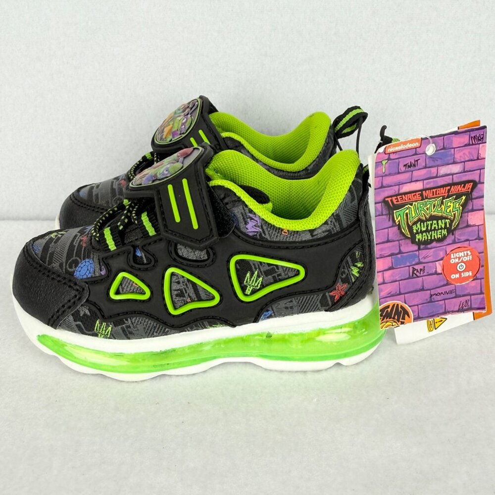 Teenage Mutant Ninja Turtles Toddler Boy Light Up Black/Green Shoes Size‎ 6 NWOT